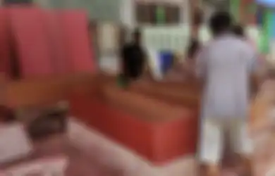 Dilema Perajin Peti Jenazah, Senang Banjir Orderan tapi Sedih Banyak Korban Covid-19 Terus Berjatuhan, Akui Tiap Hari Mesti Penuhi Target Sebanyak Ini