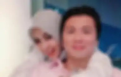 Beratnya Sampai Harus Diangkat 6 Orang, Syahrini Dapat Kado Raksasa Ini dari Reino Barack di Hari Ulang Tahunnya, Intip Penampakannya