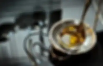 Jangan Langsung Dibuang, Ternyata Begini Cara Membuat MInyak Goreng Tetap Jernih Meski Dipakai Berulang Kali