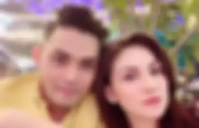 Pilih Berjualan Kerupuk Hingga Kaki Lima, Artis Cantik Ini Akui Banting Stir Karena Sepi Job, Siapa Sangka Rumahnya Enggak Kalah Mewah!