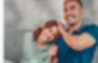 Tanpa Basa-basi, Robby Purba Sebut Ayu Ting Ting Cewek Murahan hingga Buat sang Biduan Beri Respon di Luar Dugaan, Ada Apa?