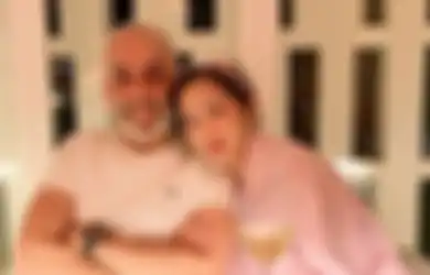 Kerap Terima Komentar Nyinyir dari Netizen Gegara Punya Suami yang Usianya Terpaut 16 Tahun, Bunga Zainal Akui Kesal: Mereka Itu Selalu Bilang Apa yang Mereka Lakukan Itu Wajar 