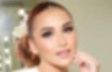 Kerap Kali Banjir Hujatan Setiap Apa yang Dilakukannya, Ayu Ting Ting Punya Cara Bijak ini : Semoga Allah Sajalah yang Membalasnya