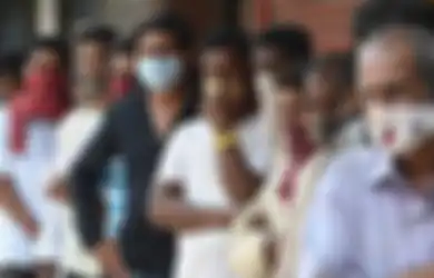 Plesiran saat Lockdown, Ribuan Warga India  Tantang Maut Berangkat ke Bangladesh Cuma Buat Lihat Hewan Aneh Satu Ini!