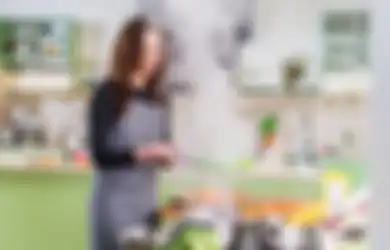 Bebaskan Panas, Asap, dan Bau, Ini Cara Pasang Exhaust Fan di Plafon untuk Dapur yang Tak Punya Ventilasi