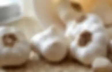 Bikin Geger, Video Masukkan Dua Bawang Putih Diletakkan di Lubang Hidung Diklaim Mampu Keluarkan Cairan dari Paru-paru dan Sembuhkan Covid-19, Pakar Angkat Bicara