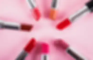 Tes Kepribadian: Dari Bentuk Ujung Lipstik yang Kamu Gunakan Sehari-hari Bisa Ungkap Karaktermu Loh!