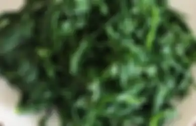 Kerap Jadi Masalah, Ternyata Begini Cara Rebus Daun Singkong yang Empuk Nan Lembut Mirip Nasi Padang