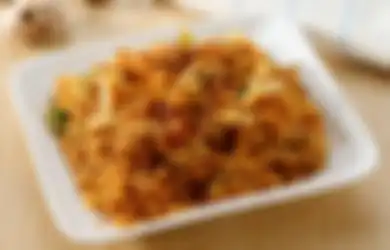 Unik! Sekelompok Warga di Solo Ciptakan Nasi Goreng PPKM Seharga Rp 1.000 Saja, Ratusan Porsi Langsung Luder Diserbu Pembeli