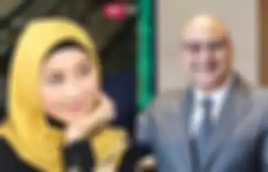 POPULER: Bercucuran Air Mata, Desy Ratnasari Kenang Perlakuan Irwan Mussry di Masa Lalu yang Bak Pengeran Berkuda Putih