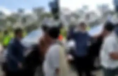 Aksi Arogan Pejabat Bikin Heboh, Bentak-bentak Hingga Seenak Jidat Suruh Petugas Lakukan Hal Ini karena Tak Terima Disuruh Putar Balik: Saya Anggota DPRD!