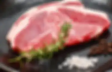 Sering Tidak Disadari, Kesalahan Kecil Saat Masak Daging Ini Simpan Bahaya Seisi Rumah, Tolong Hentikan Sebelum Terlambat!