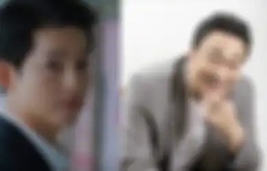 Song Joong Ki & Lee Seung Min Fix Main di Drama Youngest Son of the Chaebol Family!
