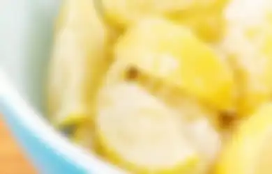 Nanti Malam Sebelum Tidur Harus Coba, Iris Lemon Lalu Taburi dengan Garam, Ini 8 Manfaat yang Akan Anda Rasakan!