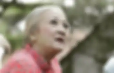 Niat Pindah Agama Muncul Gegara Melihat Pohon Natal Tetangga, Inilah Profil Yati Surachman, Artis Senior yang Kini Kerap Berperan sebagai ART