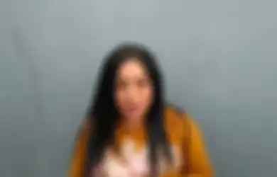 'Aku Sudah Kehabisan Dana' Bak Disambar Petir di Siang Bolong, Anisa Bahar Beberkan Kondisinya Sampai Dikabarkan Jual 2 Rumahnya