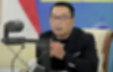 Ridwan Kamil Ngos-ngosan Makan Mie Instan Pakai Telur Selama 20 Menit di Warung, Sebut Suapan Pertama Saja Sudah Habis 30 Detik Sendiri