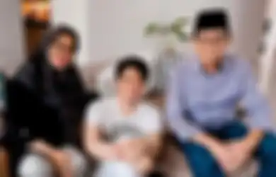 Luka Hati Belum Sembuh Usai Kehilangan Ayahanda, Irwansyah dan Zaskia Sungkar Kini Menangis Pilu Ungkap Kondisi Kesehatan Sang Ibu