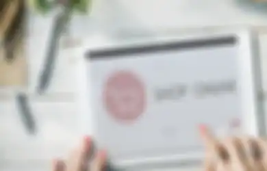 Apakah Konsumen Indonesia Bahagia Belanja Online di E-Commerce?