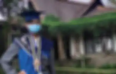 Sempat Males Kuliah, Izzan Jadi Sarjana Termuda ITB di Usia 18 Tahun
