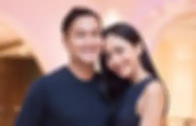 Gugat Cerai Ririn Dwi Aryanti Usai 11 Tahun Menikah, Aldi Bragi Kepergok Masih Simpan Foto Pernikahannya dengan sang Istri