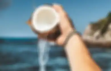 Dijamin Ketagihan, Mulai Sekarang Campurkan Madu Saat Minum Air Kelapa, Manfaatnya Langsung Terasa Bagi Tubuh