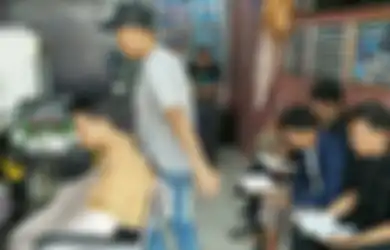 Mau Potong Rambut? Kalo di Jakarta Wajib Punya Sertifikat Vaksin!