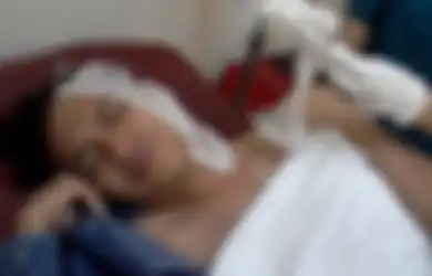 Dulu Ditusuk hingga Disiram Minyak Panas oleh Istri, Aktor Tampan Mantan Pacar Marshanda Ini Kini Pilih Banting Setir Jualan Soto Demi Sambung Hidup Usai Mantap Berhijrah, Netizen: Masya Allah