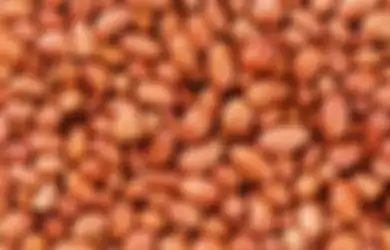 Bye Skincare! Wajah Kian Glowing Cuma Makan Kacang Tanah Pakai Cara Ini