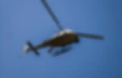 Peci Tamu Hajatan Nyaris Terbang, Helikopter Mendarat Dekat Acara Pernikahan Terekam Kamera Foto, Netizen Malah Ngakak