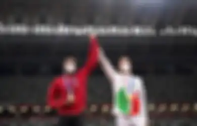 Empat Momen Haru Atlet Olimpiade yang Patut Diacungi Jempol, Ada yang Rela Berbagi Medali