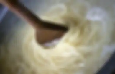 Jangan Pernah Lupa Masukkan Ini ke Dalam Air Saat Merebus Pasta, Inilah Trik Sederhana Memasak Buat Para Pemula yang Ingin Masuk Dapur