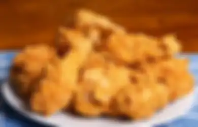 Selama ini Kita Salah, Ternyata 5 Kebiasaan yang Kerap Kita Sepelekan Ketika Menggoreng Ayam Bisa Berujung Ancaman Nyawa
