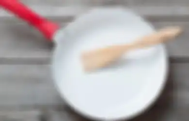 Aneka Tips Hari Ini, Lebih Aman Tanpa Bahan Kimia yang Beracun, Cara Membersihkan Wajan Keramik Bermodal Bahan Dapur