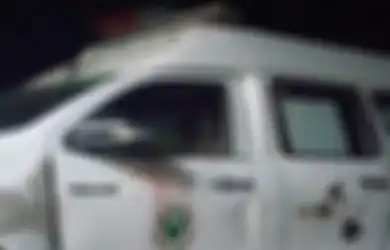 Cuma Gara-gara Tak Diberi Uang Rp 5.000, 3 Pemuda Ini Nekat Rusak Mobil Ambulans Lalu Kabur ke Hutan, Endingnya Pelaku Bernasib Ngenes