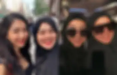 2 Kali Menjanda, Intip Potret Tampan Mantan Suami Bule Sarita Abdul Mukti yang Tak Kalah Dari Faisal Harris, Keduanya Pernah Nikah Siri hingga Miliki Seorang Putri