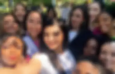 So Friendly! Intip 7 Momen Akrab Jihane Almira Bareng Para Finalis Miss Supranational