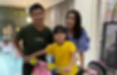 Tampak Bergelimang Harta Bahkan Sering Bagi-bagi Rejeki ke Orang Lain, Deretan Ladang Uang Raffi Ahmad dan Nagita Slavina Ini Gulung Tikar, Apa Saja?