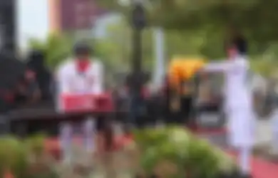Kisah Haru di Balik Gagahnya Pasukan Pengibar Bendera HUT ke-76 RI, Air Mata Sang Ayah Tak Terbendung Dapati Anaknya Melenggang di Hadapan Jokowi