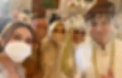 Niat Hati Pamer Foto Bareng Rizky Billar dan Lesti Kejora, Ayu Ting Ting Malah Dibanjiri Pertanyaan Ini oleh Netizen