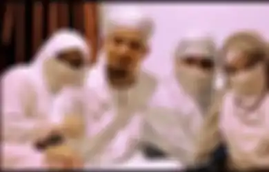 Ibu Tiri Alvin Faiz Setia Menjanda, 2 Tahun Kepergian Ustaz Arifin Ilham, Umi Rania Istri Kedua Sang Ulama Belum Mau Nikah Lagi Justru Minta Doa untuk Hal Ini
