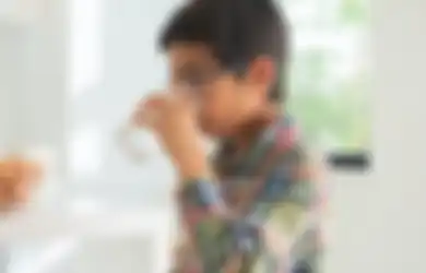 Bukannya Sehat, Minum Air Putih dengan Cara ini Justru Bisa Sebablan Kerusakan Ginjal hingga Hati