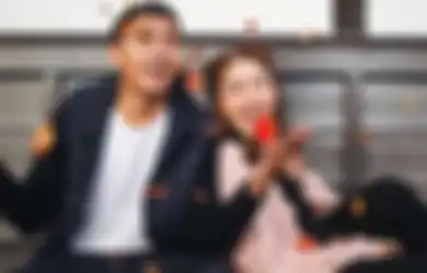 Isu Dugaan Perselingkuhannya Jadi Buah Bibir Seantero Negeri, Istri Kenang Mirdad Akhirnya Muncul Lewat Unggahan Bawa Sebuket Bunga : Aku Sayang Kalian