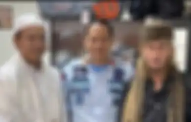 Foto Ryan Jombang Disebut Hasil Edit, Ibunda Ungkap Profesi Sang Anak di Dalam Bui, Pantas Bisa Pinjami Habib Bahar bin Smith Banyak Uang