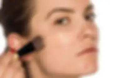 Ini Dia 5 Produk Makeup yang Wajib Dipakai untuk Kita yang Pemula!