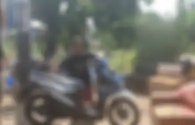 Bak Ketiban Rezeki di Siang Bolong, Pemulung di Yogyakarta Ini Syok Tiba-tiba Dapat Sepeda Motor Baru dari Pria yang Ngaku Utusan Tuhan, Faktanya Bikin Haru