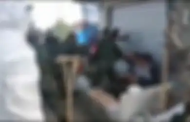 Foto Detik-detik Prajurit TNI Hajar Warga di Bali Viral, Ternyata Bermula dari Aksi Pemuda Ini