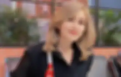 Ngos-ngosan Naikan Jumlah Subscriber di Chanel YouTubenya, Ayu Ting Ting Tak Malu Lakukan Hal Ini di Depan Layar Kaca Demi Cari Cuan Buat Bayar Gaji Karyawan