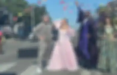 Promosi Cinderella, Flash Mob Camila Cabello dan James Corden Banjir Kritik!