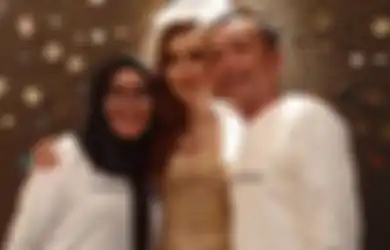 Masa Bodo Usai Dilaporkan Polisi Oleh Pihak KD, Ayah Rozak Malah Enteng Sebut Keluarga Haters Ayu Ting Ting Kampungan Gegara Hal Mengejutkan Ini